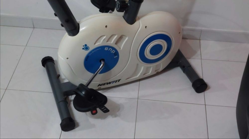 Bicicleta estática Newfit
