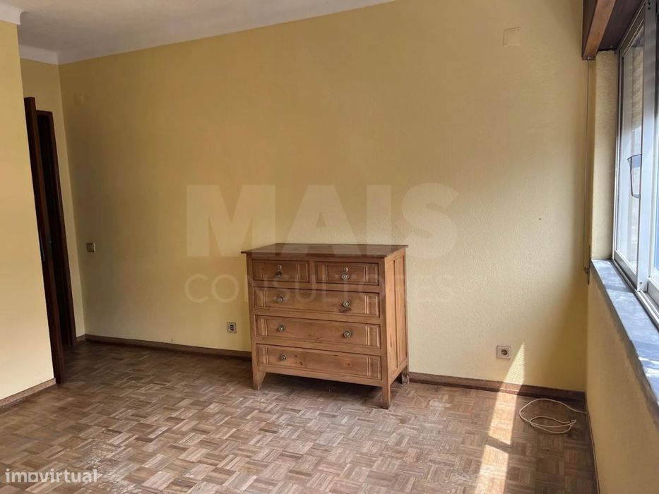 Apartamento T3 no centro das Caldas da Rainha com elevador