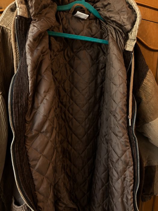 Вельветова куртка BDG Urban Outfitters з капюшоном