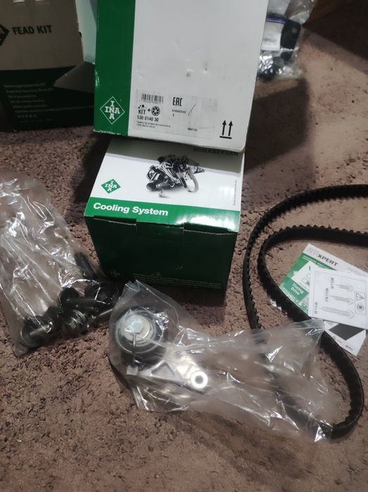 Комплект - набор ГРМ INA для Volvo S40 V50 Ford 1.6 бензин 530014030