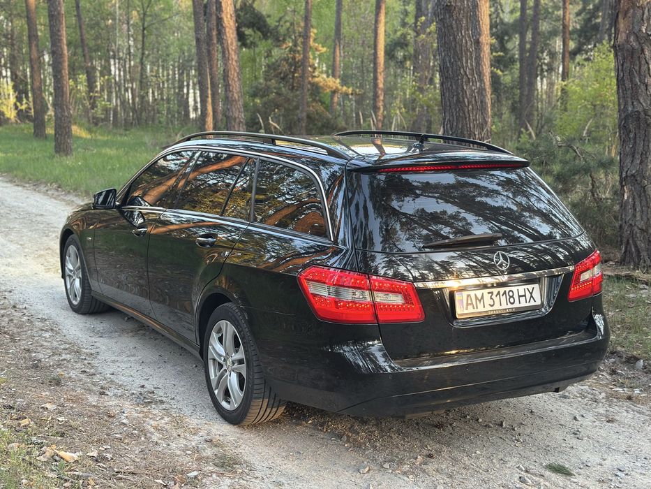 Mercedes-Benz E-Class 2010 VIN WDD2122051A252310 фото оголошення 4 з 8