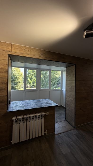Продаж,2х-кімнатна квартира (вул.Матросова)