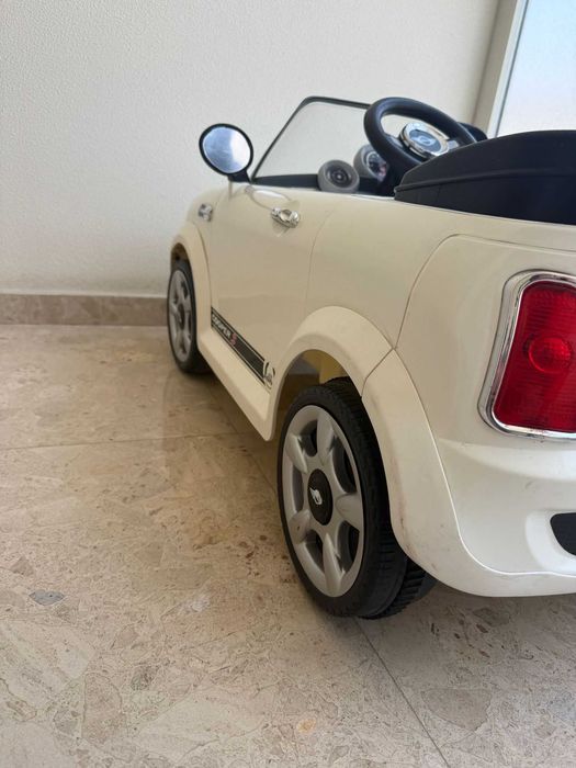 Carro elétrico criança Mini