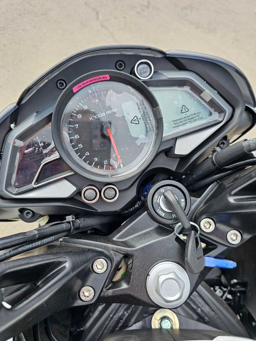 Мотоцикл Bajaj Pulsar NS200