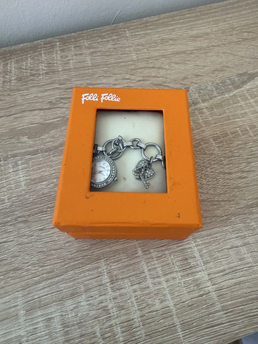 Продам часи “Folli Follie”, б/у оригинал.