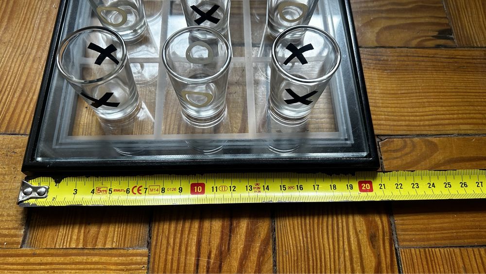 Jogo so galo em video com copos de shot