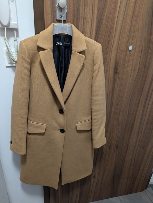 Płaszczy firmy Zara