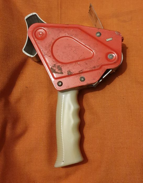 Диспенсер для упаковочной ленты, скотча