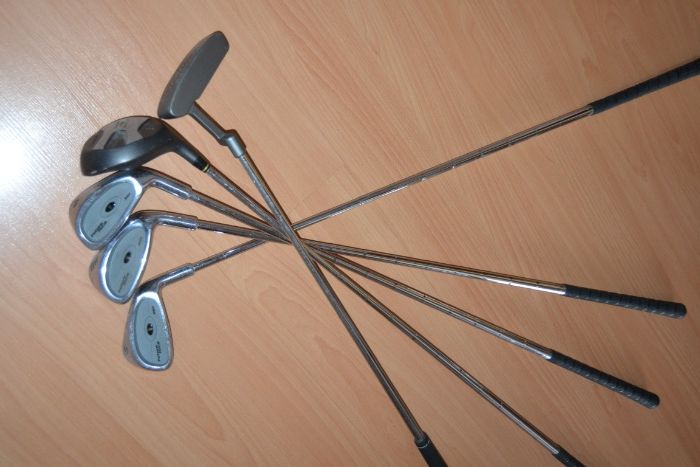 Conjunto de Saco Com 5 Tacos Golf Regal Golfe