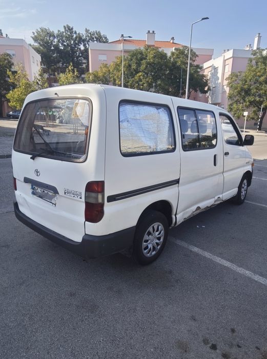 Toyota Hiace 2.4d 9 lugares