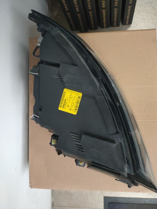 Farol Esquerdo VOLVO V50 (545) 1.6