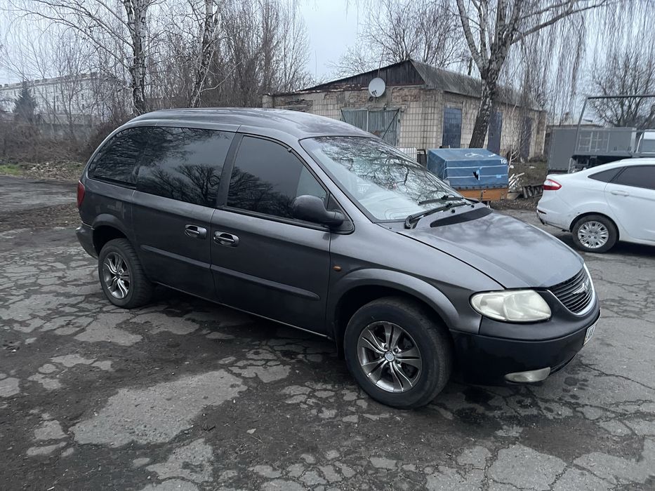 Крайслер Ram van автомат додж вояжер