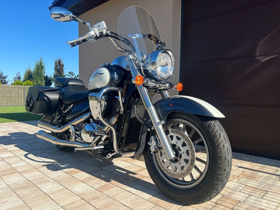 Suzuki Intruder Suzuki Intruder Boulevard Stan bardzo dobry Wersja europejska! Niemcy!