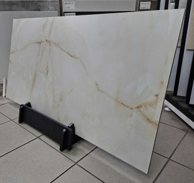 Matowy gres marmurkowy złote żyłki Antisky Beige 60×120 Gat.1