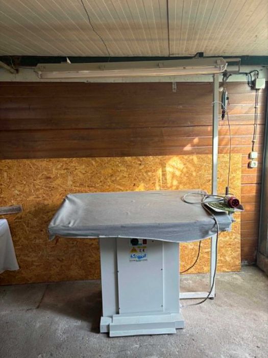 Mesa Tabua de passar a ferro Brunir industrial profissional COMEL