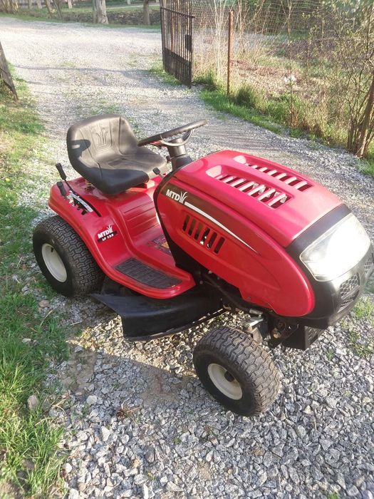 Traktorek kosiarkę mtd Briggs & Stratton 12.5km