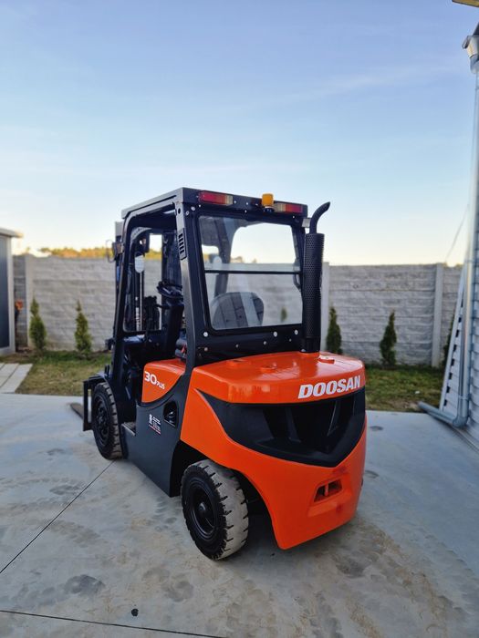 Wózek widłowy DOOSAN 30 Plus diesel