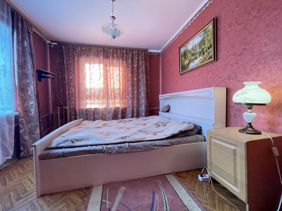 Продаж будинку біля р. Дніпро