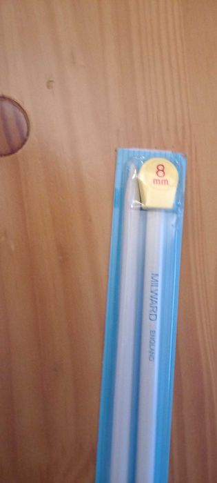 Agulhas para trabalhos com Fios de Algodão ou Lã 8 mm Milward