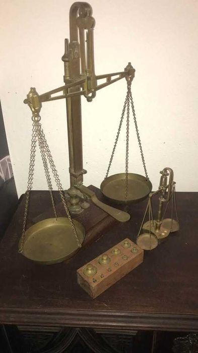 balança antiquíssima mais de 80 anos
