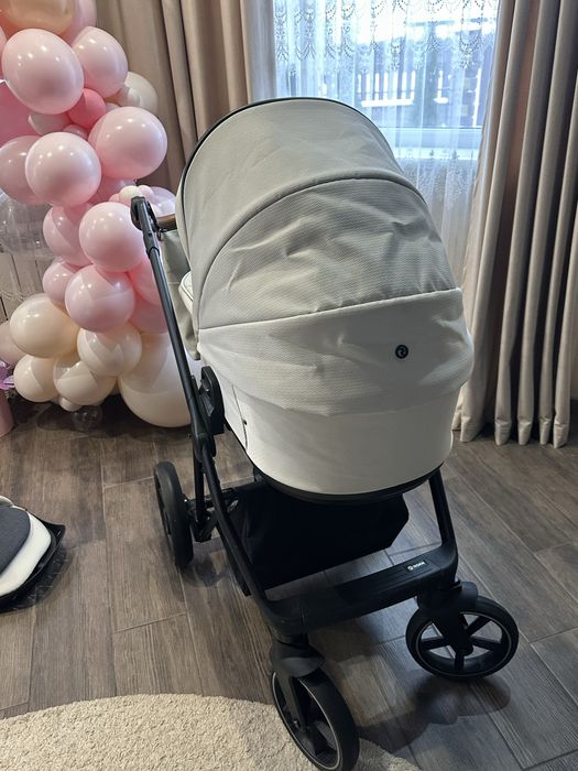 Коляска Roan Ivi 2 в 1