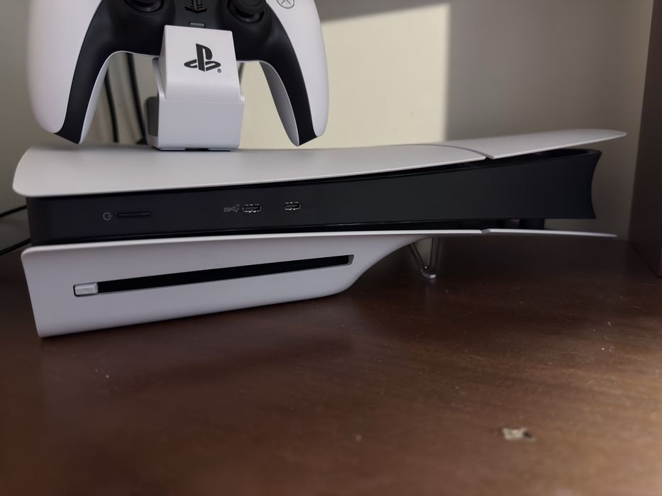 PS5 Slim com leitor Discos + Comando + Caixa // com GARANTIA