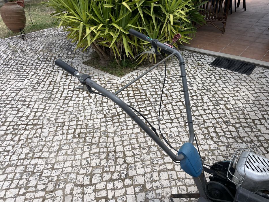 Motoenchada com muita força