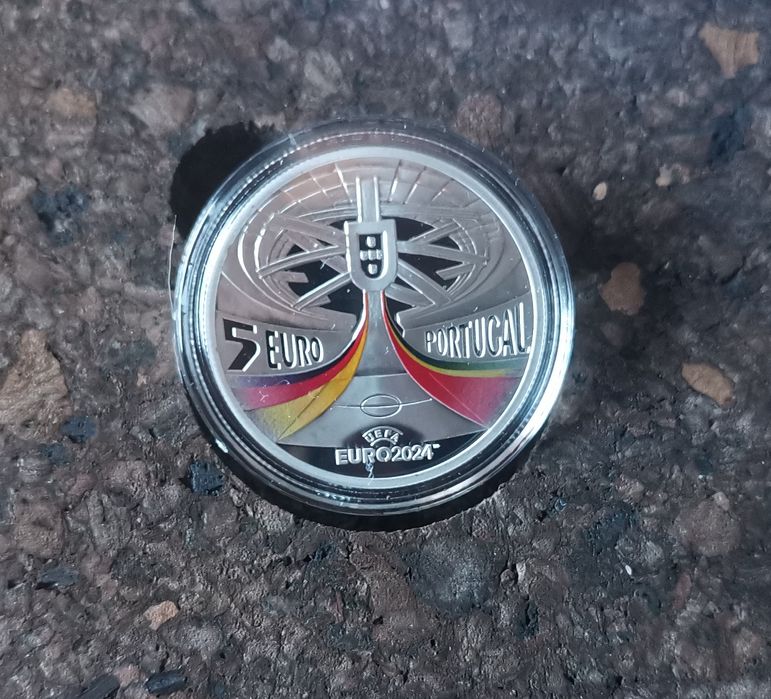 Conjunto 2 moedas Prata-Proof "O conhecimento" + "UEFA 2024"