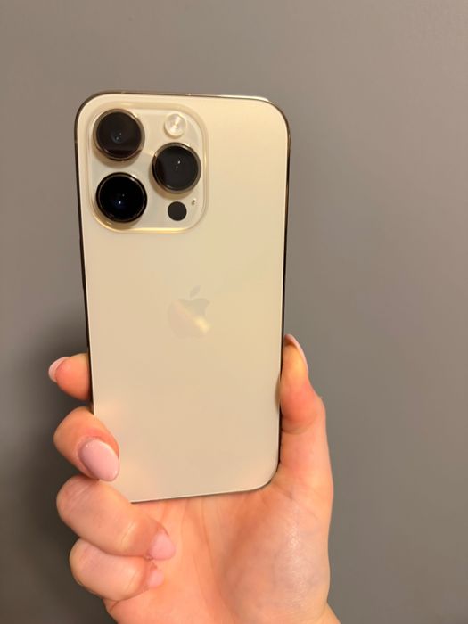 iPhone 14 Pro złoty