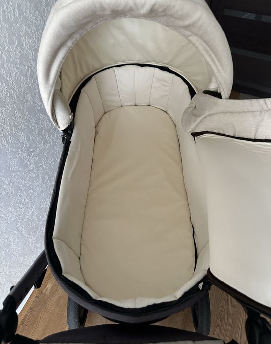 Безкоштовно має дефект Багатофункціональна дитяча коляска 2 в 1 - Invi