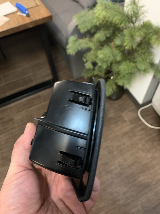 Попільничка задня w211