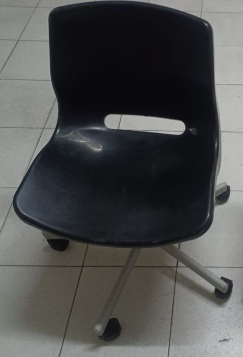 Cadeira com rodas ikea