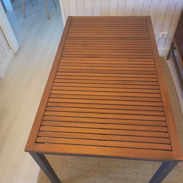 Mesa Exterior de Refeições