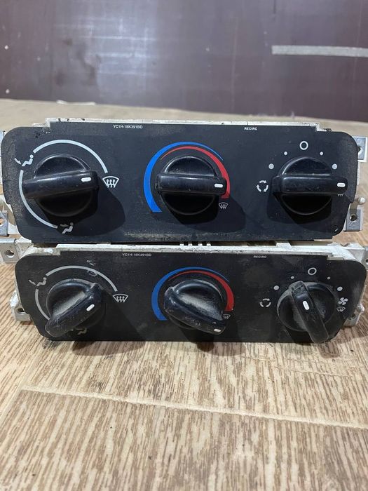 Блок управления печкой Форд Транзит 2000-2006