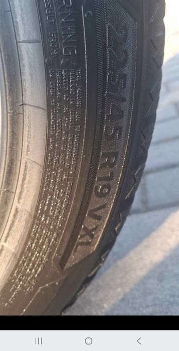 Opony Zimowe do Ch-R 225/45 R19 Barum Polaris 6 kpl. 4 szt.