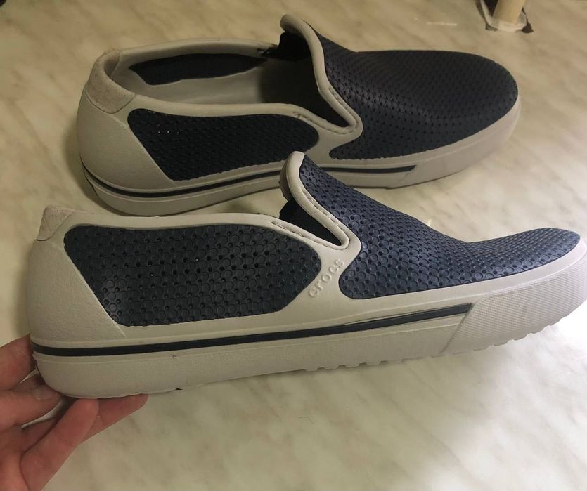 Crocs, Крокси, Взуття