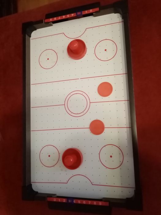 Cymbergaj hokel stołowy