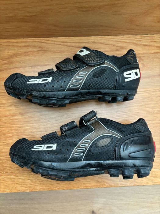 Sapatilhas Sidi - tamanho 37