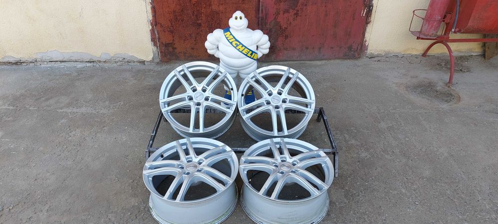 Диски Dezent R19 5x112 8J ET35 Audi A4 Alroad Q5 Q8 e-Tron iX3 EQE GLC ...