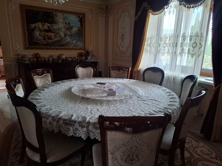 Продам унікальний будинок на Генерала Арабея