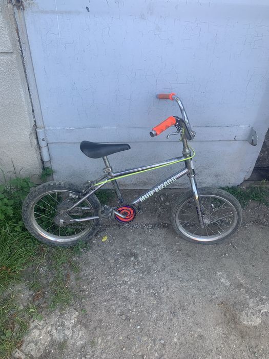 Велосипед від 4 до 8 років.