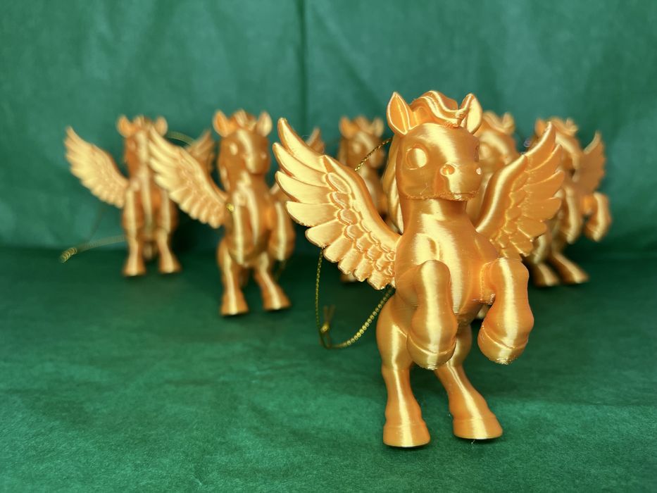 Коник іграшка на ялинку, декор, статуетка
