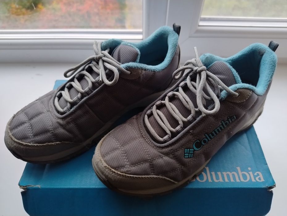 Зимові жіночі кросівки 39.5 коламбіа