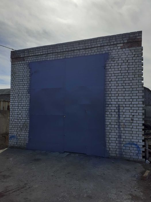 Продам приміщення комерційного призначення