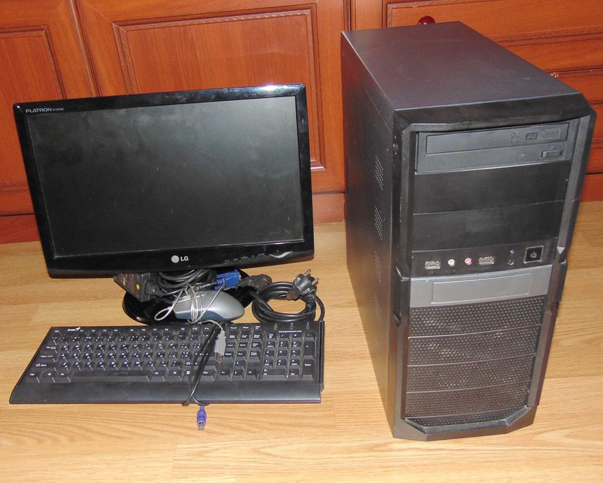 Комп'ютер i5 3570/6Gb/SSD + HDD/Radeon r7 240/монітор, клавіатура