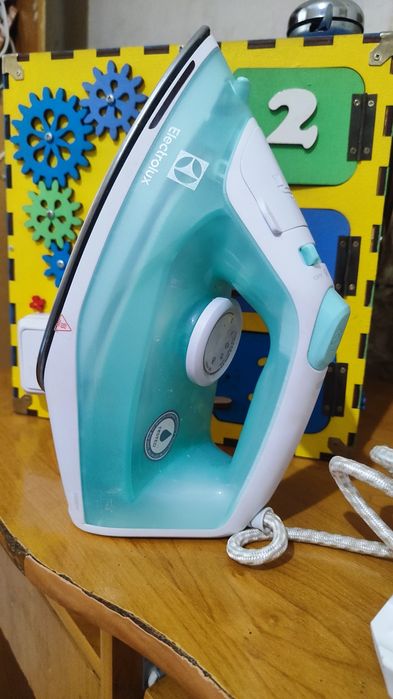 Праска Electrolux E5SI2-2AM