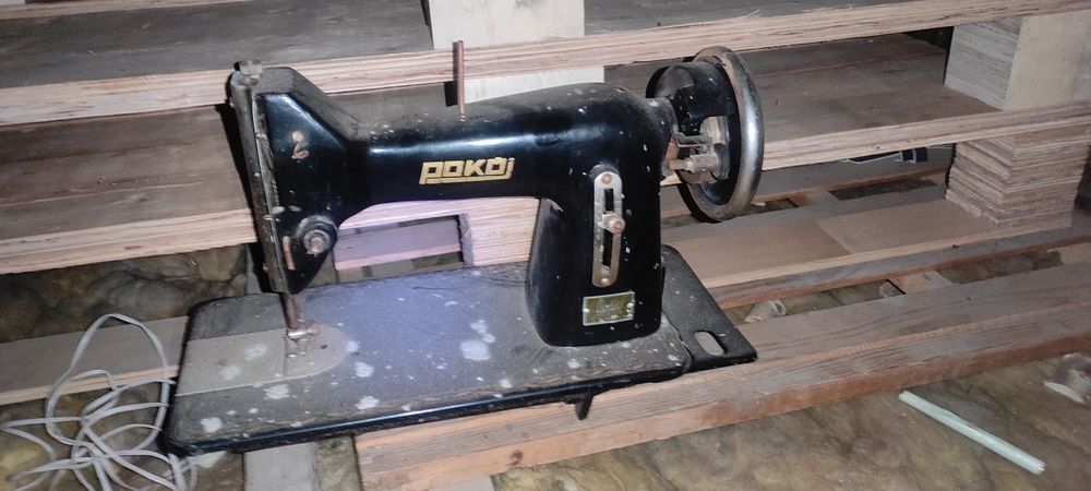 Maszyna do szycia POKÓJ PRL