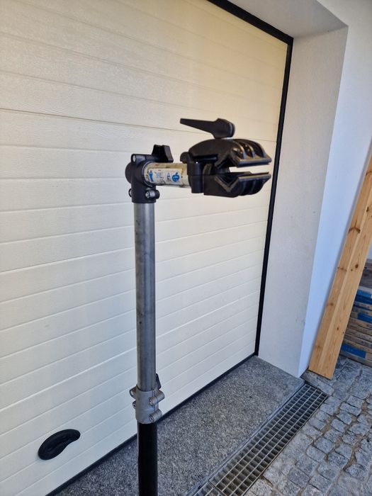 Suporte reparação bicicletas