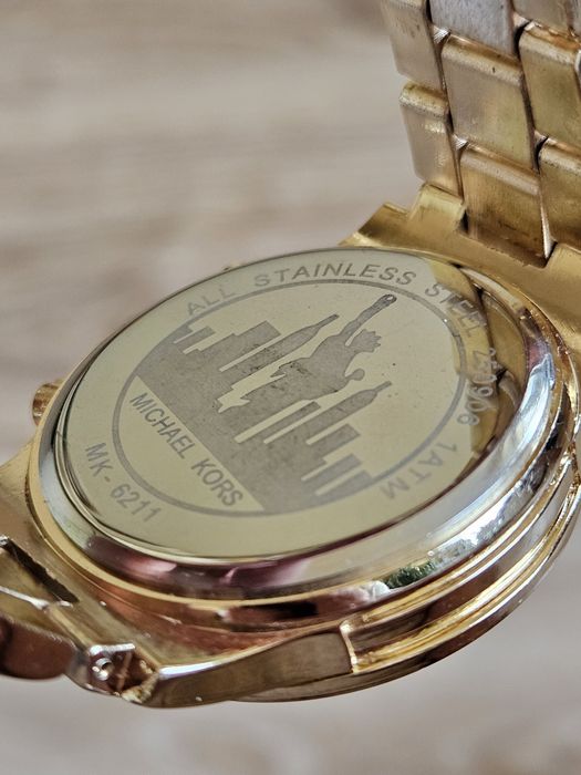 Zegarek damski MK używany sprawny