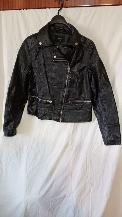 Куртка кожаная на девочку косуха.